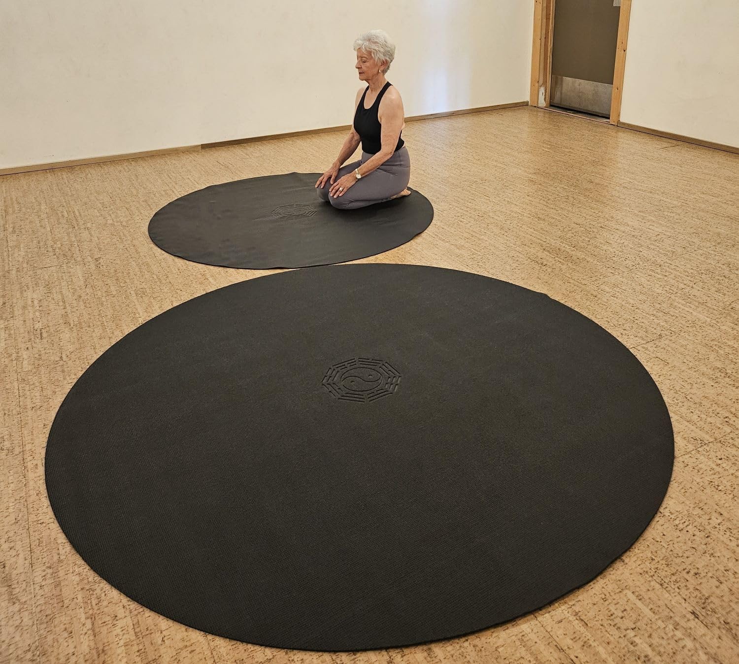 Pilates Yin Yoga - Round 72 Inch 6 Foot Large